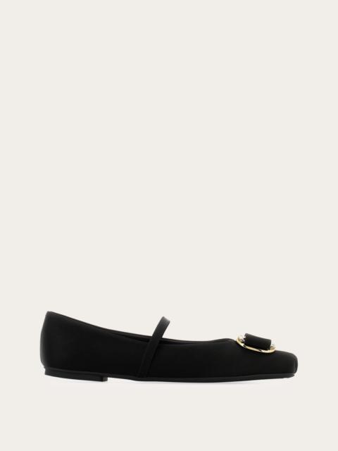 FERRAGAMO New Vara plate ballet flat