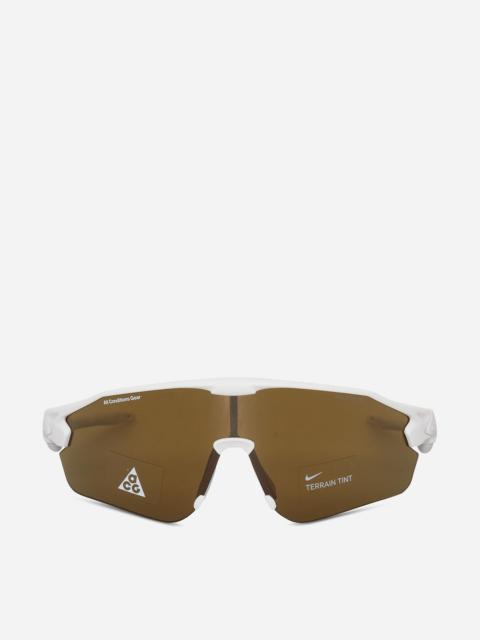 Nike ACG Vista Peak Terrain Tint Sunglasses Photon Dust / Grey Fog