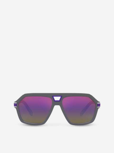 Dolce & Gabbana Sporty sunglasses