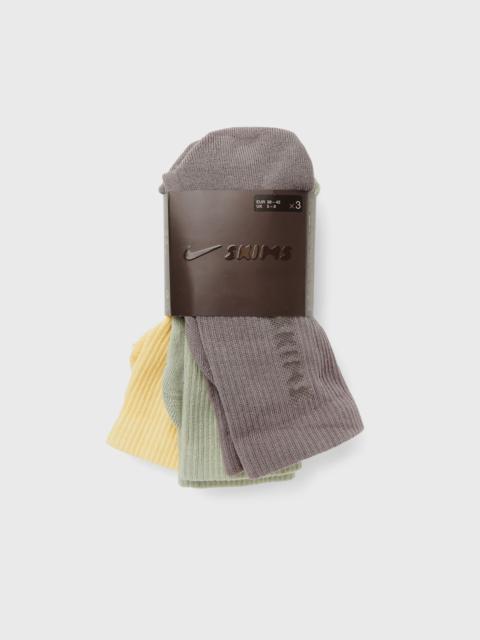 Nike WMNS x SKIMS DRI-FIT CREW-SOCKS 3 PAIR
