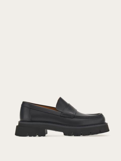 Chunky loafer