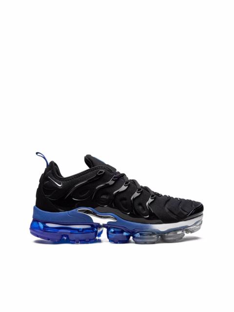 Nike Vapormax Plus low-top sneakers