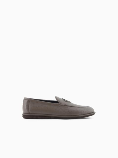 GIORGIO ARMANI Deerskin loafers 와 embroidered 로고