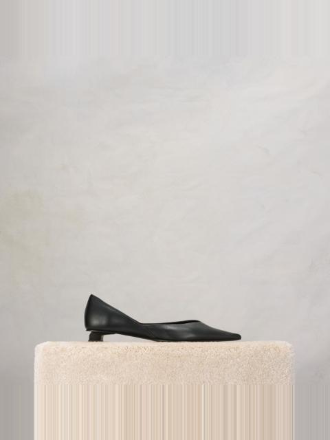 AMI Paris Pointed Toe Flat Shoes