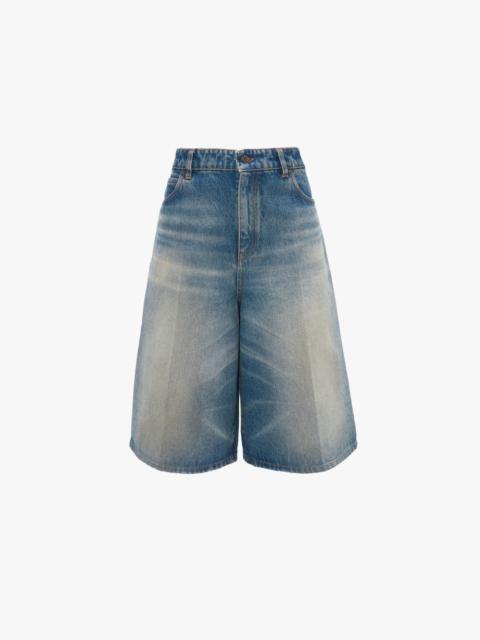 Victoria Beckham Oversized Bermuda Short In Antique Indigo Wash