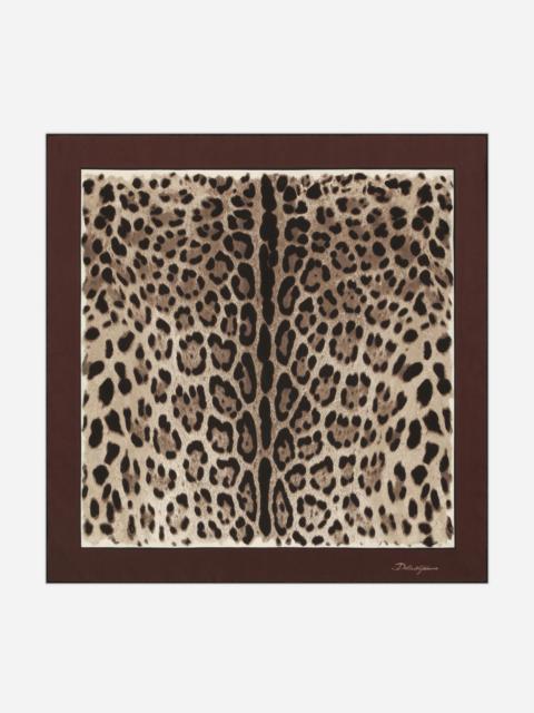 Leopard-print twill scarf (50x50)