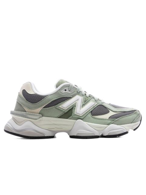 9060 - GARTER SNAKE/CASTLEROCK