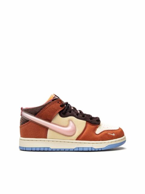 x Social Status Dunk Mid "Chocolate Milk" sneakers