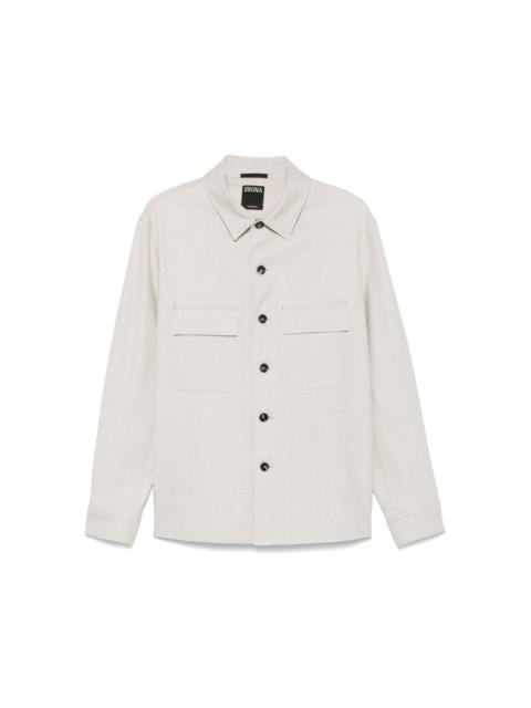 cut-away-collar shirt