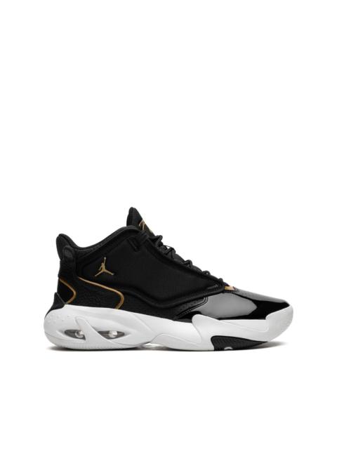 Max Aura 4 "Metallic Gold" sneakers