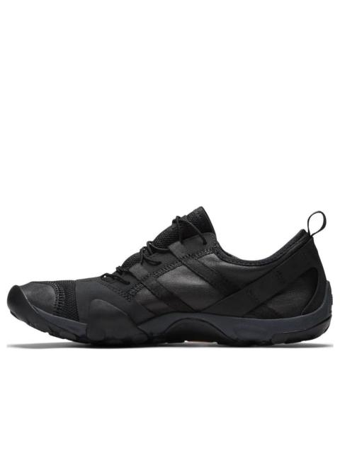 New Balance MT10O x ISSEY MIYAKE 'Black' MT10OIS