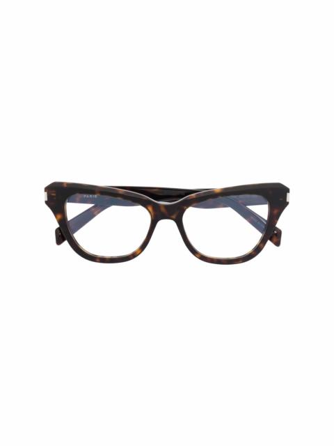 tortoiseshell-effect cat eye-frame glasses