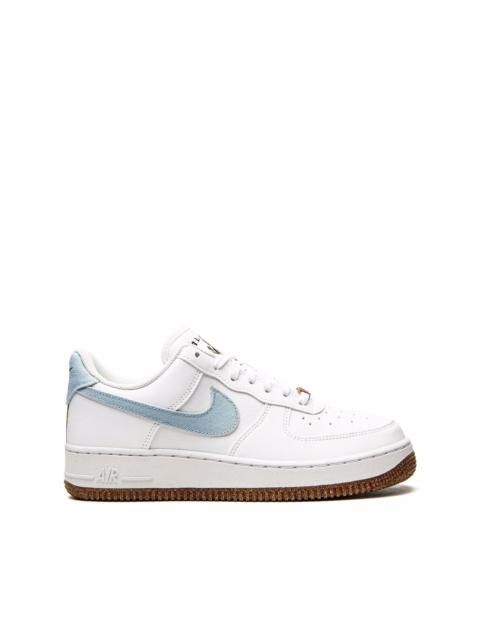 Nike 에어 포스 1 '07 LV8 스니커즈