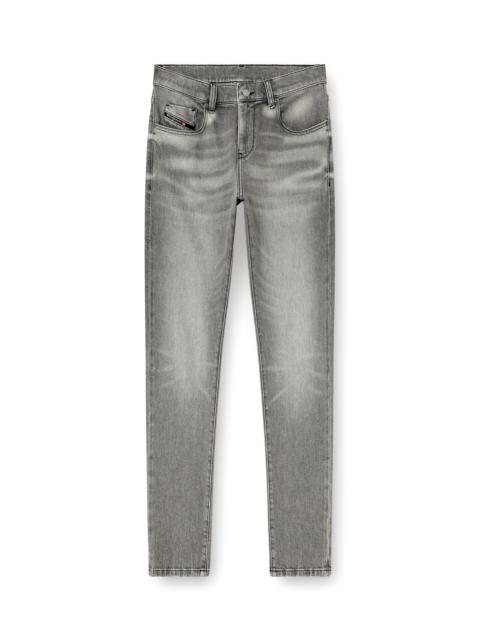 Diesel SLIM JEANS REGULAR WAIST 2019 D-STRUKT