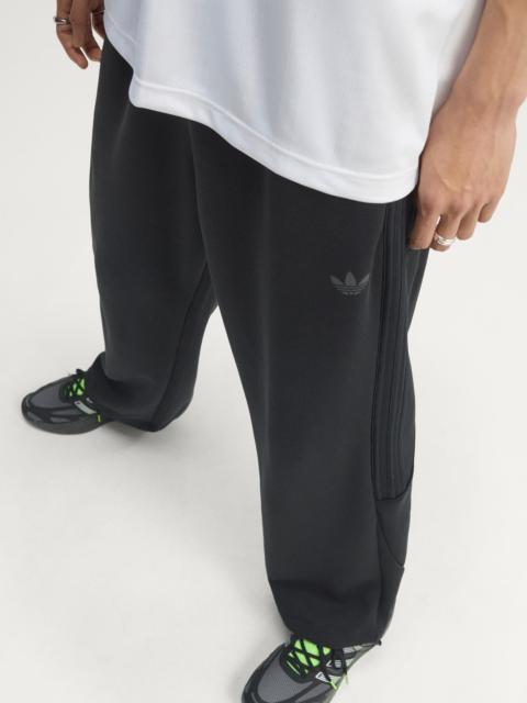 adidas SPACER TEAMGEIST 26 CUTLINE OPEN HEM PANTS