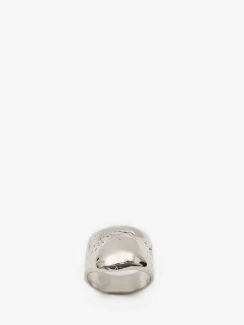 Alexander McQueen Shell Ring in Antique Silver