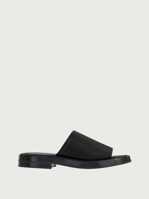FERRAGAMO SINGLE-BAND SLIDERS