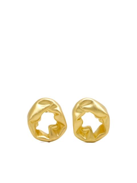 Completedworks hollow hammered-effect earrings