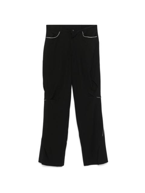 loose-cut trousers