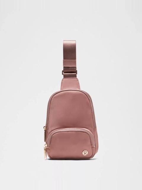 lululemon Everywhere Sling Bag Small 2L