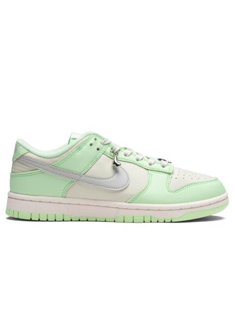 Nike WOMEN'S DUNK LOW NEXT NATURE - SEA GLASS/LIGHT SILVER/VAPOR GREEN/SAIL