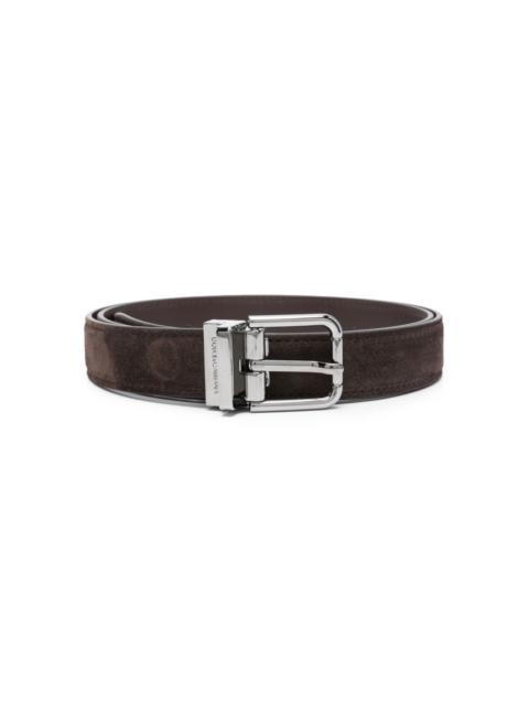 logo-engraved buckle suede belt