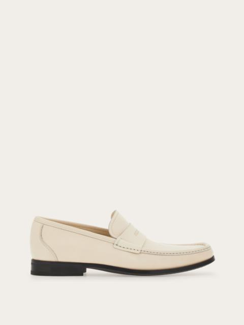 FERRAGAMO Moccasin with signature