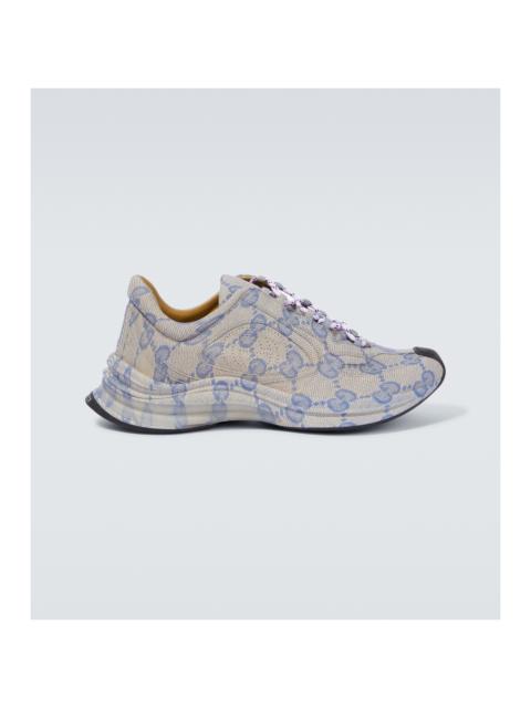 GUCCI logo-print sneakers