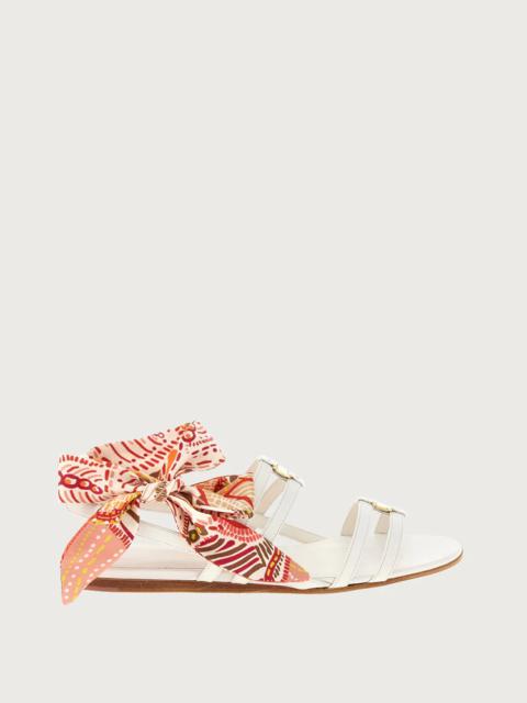 FERRAGAMO VARA CHAIN SANDAL