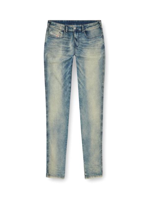 Diesel SLIM REGULAR WAIST 2062 D-STRUKT JOGGJEANS®