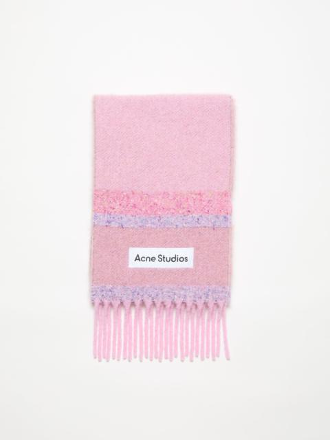 Acne Studios Fringed scarf logo - Pink