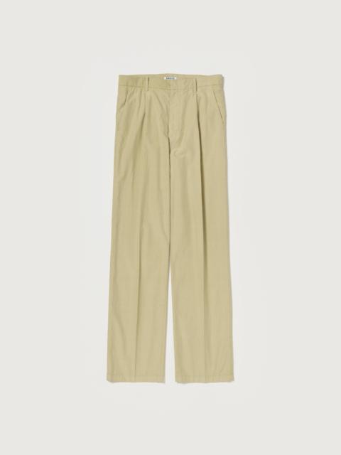 AURALEE GARMENT-DYED FINX SHUTTLE WEATHER ONE-TUCK SLACKS