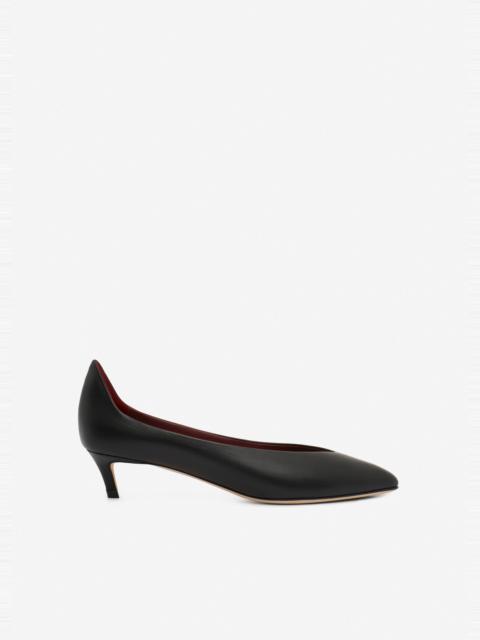 MAGDA BUTRYM Almond pumps in black leather