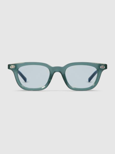 GUCCI Oval frame sunglasses
