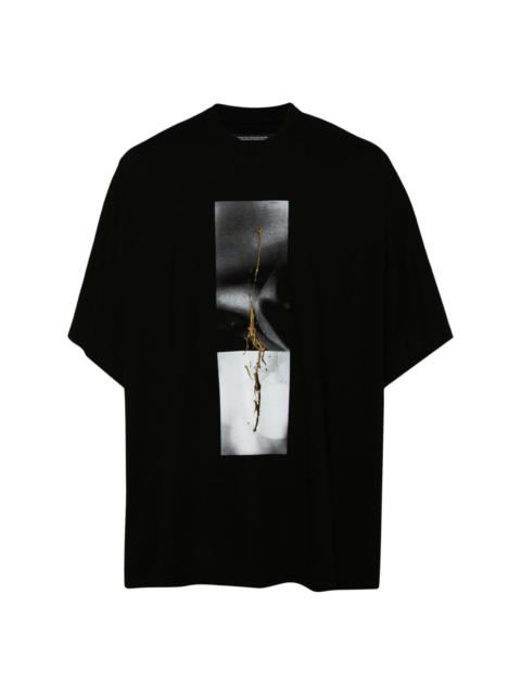 Julius graphic-print cotton T-shirt