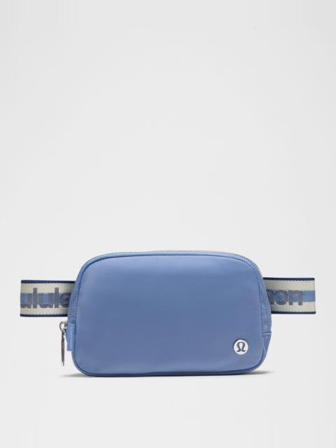 lululemon Everywhere Belt Bag 1L *Striped Wordmark