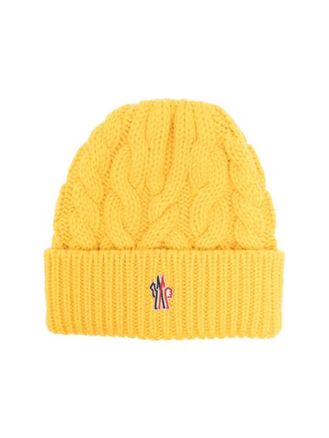 logo-embroidered cable-knit beanie