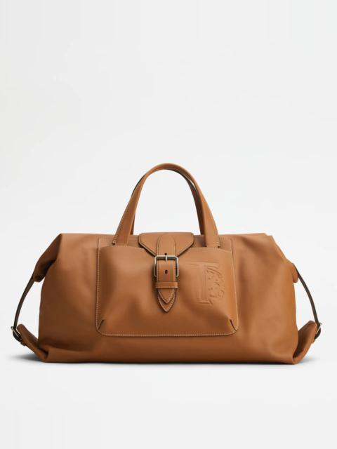 Tod's DUFFLE BAG IN LEATHER MEDIUM - BROWN