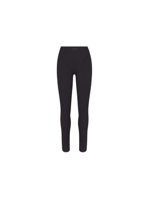 Nike Nike x SKIMS Women's Matte V-Line 26" Legging Obsidian