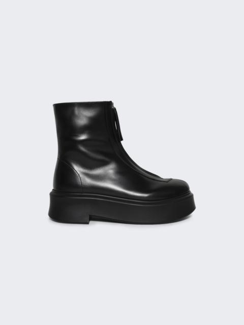 Zipped Boots Black