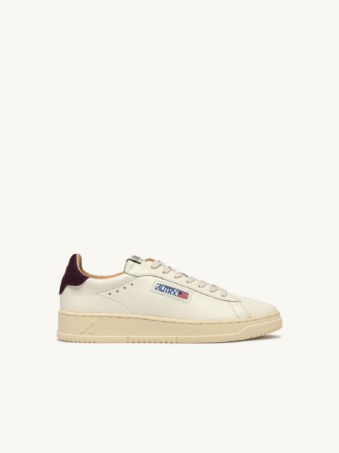 AUTRY DALLAS LOW SNEAKERS IN MARSHMALLOW AND FIG LEATHER