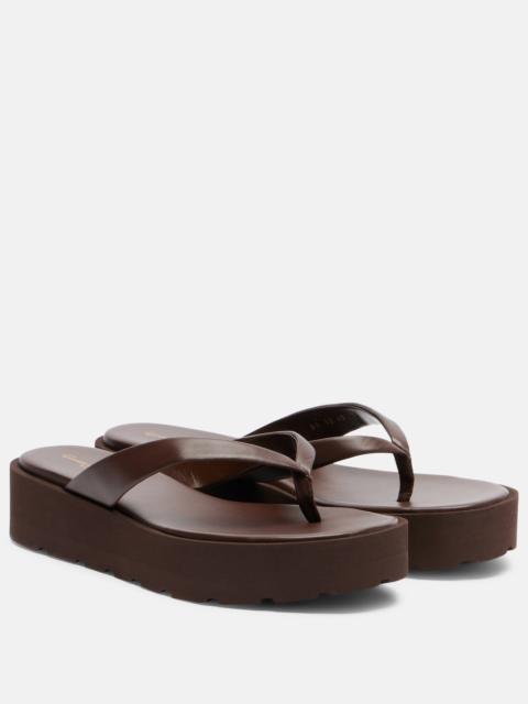 Gianvito Rossi Leather platform thong sandals