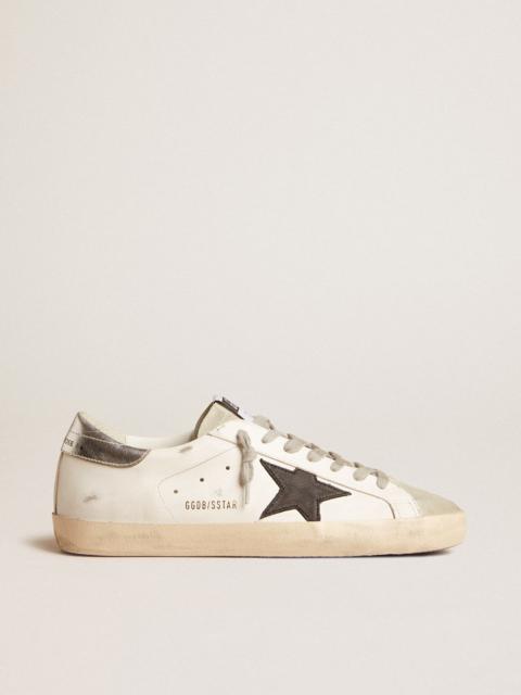 Super-Star with black nubuck star and silver leather heel tab