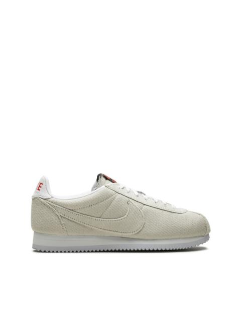Nike x Stranger Things Cortez QS "업사이드 다운"스니커