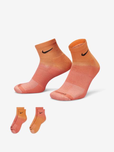 Nike Nike Everyday Plus Cushioned Ankle Socks