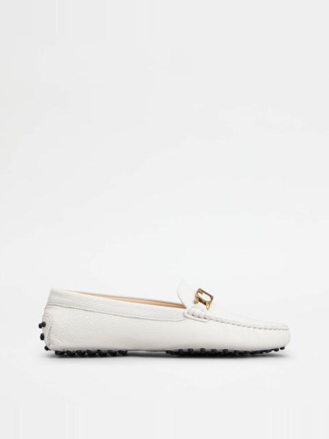 TOD'S GOMMINO DRIVING SHOES IN LEATHER - WHITE