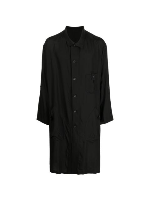 classic-collar front-fastening raincoat