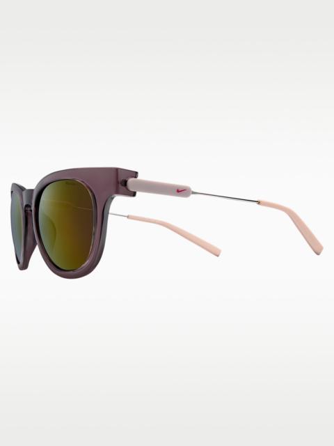 Nike Nike Essence Trend Mirrored Sunglasses