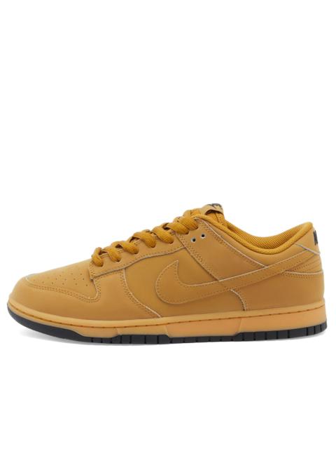 Nike Dunk Low Retro Se Wheat Sneaker