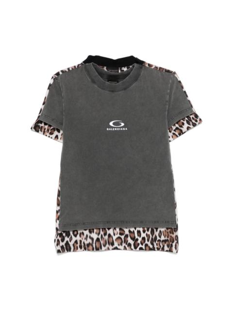 leopard-print T-shirt